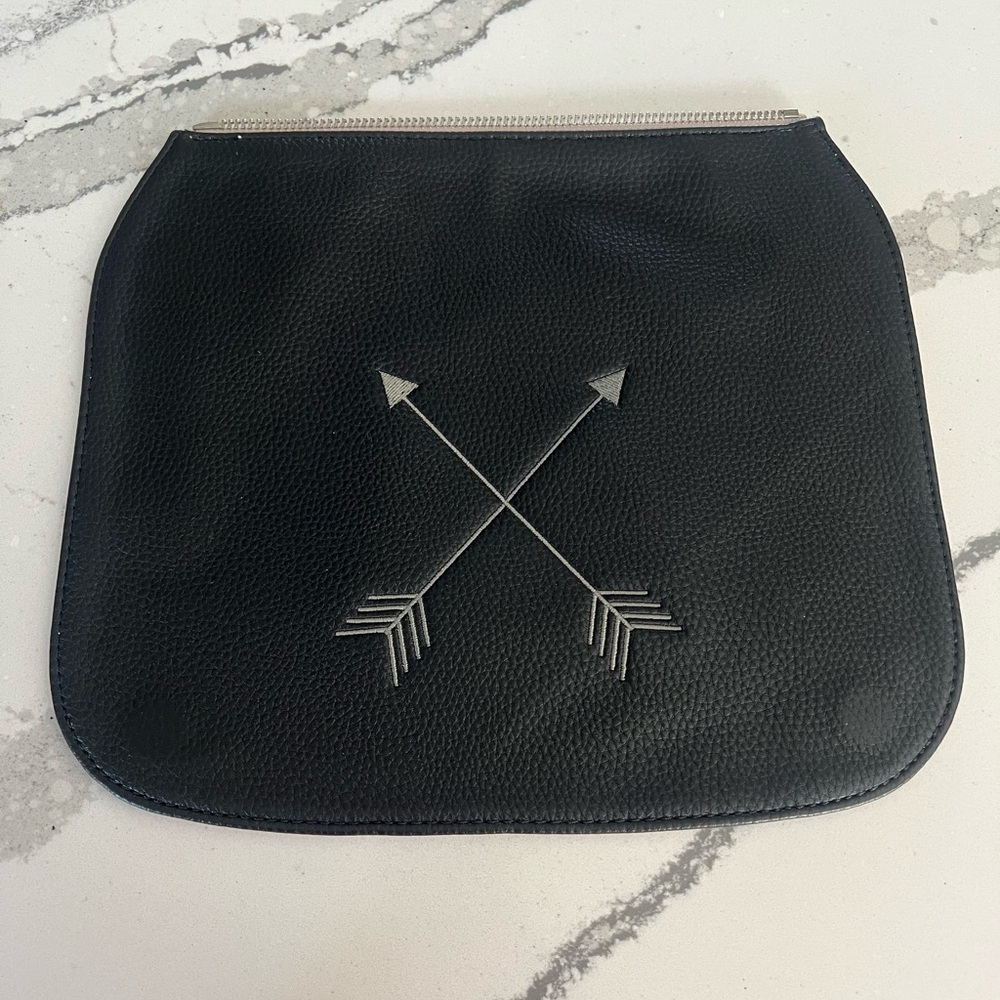 Studio thirty-one flap